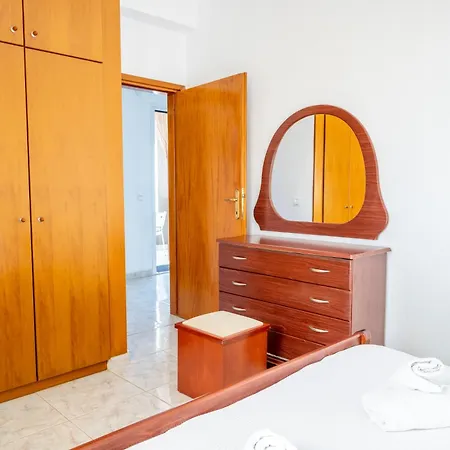 Marina * Καλάνδρα